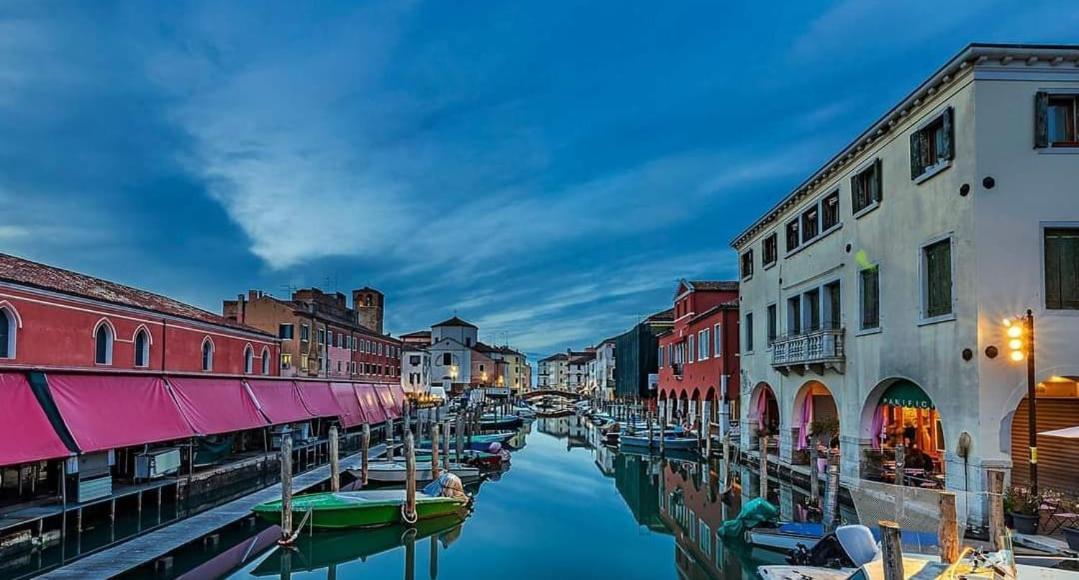 La Famiglia Tripla Hotel Ca Bianca Exterior foto